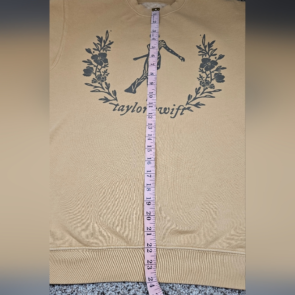 Taylor Swift Folklore Era Still On That Tightrope Crewneck Yellow Size L - Picture 7 of 8